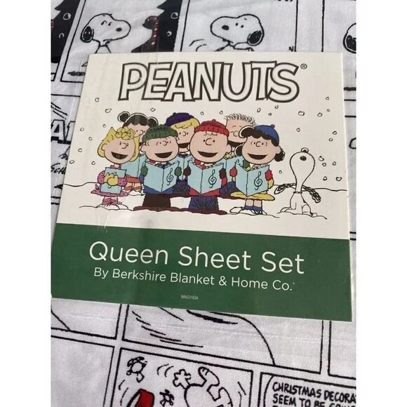 Peanuts Snoopy Holiday Christmas Comic Strip Queen Size Soft Sheet Set NEW - Picture 2 of 16